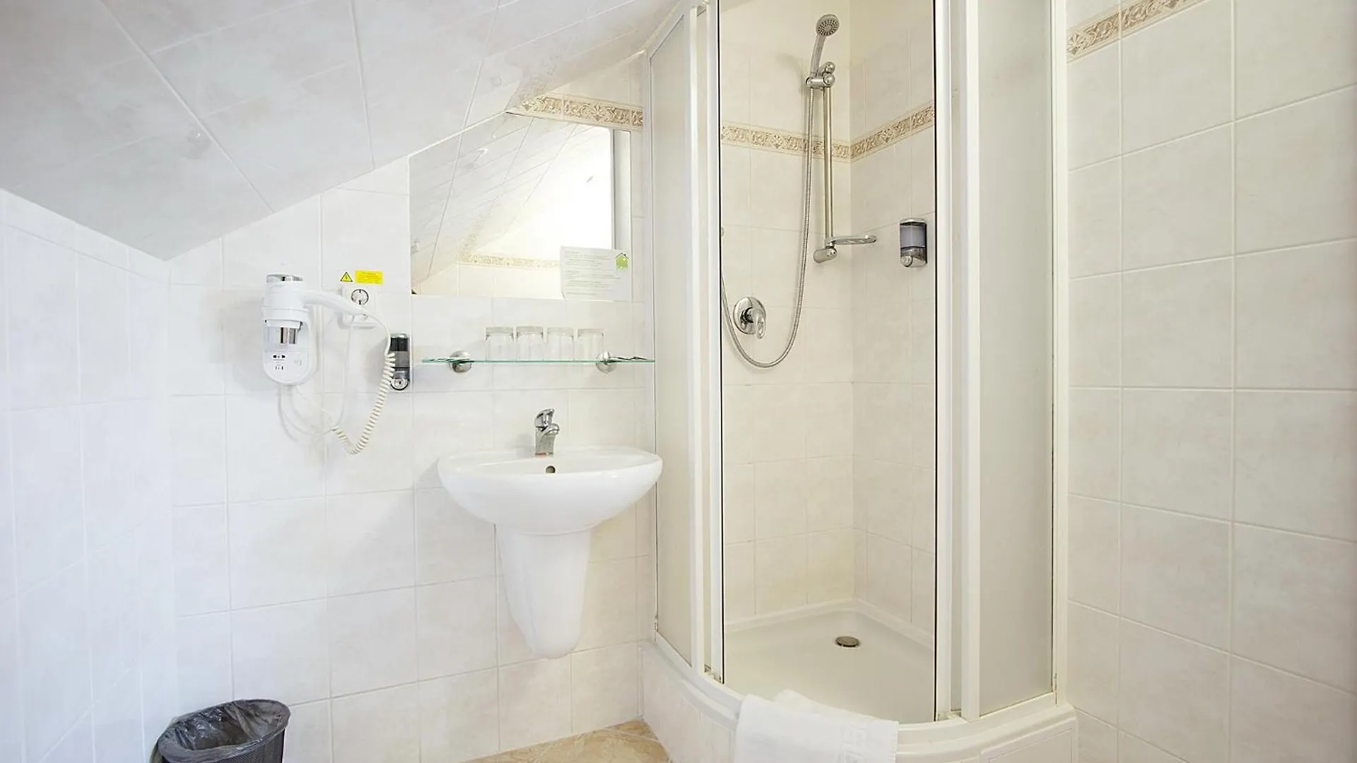 Hotel Atos Прага