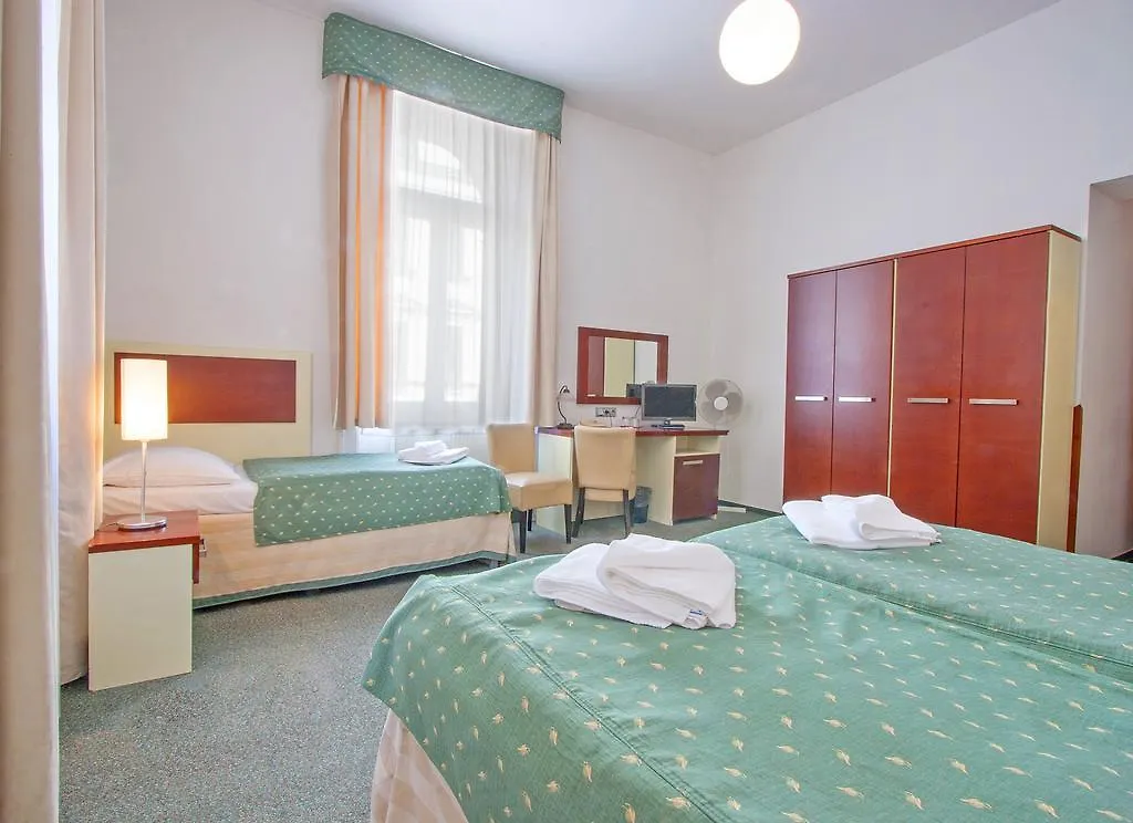 Hotel Atos Prága 3*,